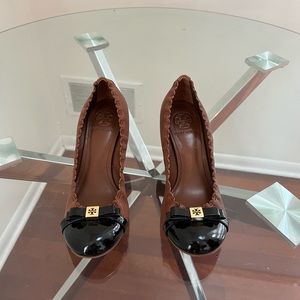 Tory Burch Brown and Black Heels size 8
